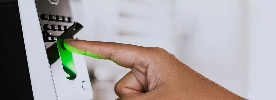 Smart Gate Locks with Remote Access Features in Fountainebleau, FL